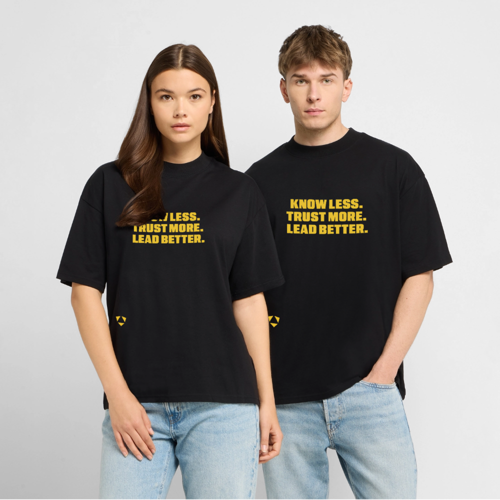 MyPack Organic-Shirt "KNOW LESS. TRUST MORE. LEAD BETTER." UNISEX edition - Schwarz