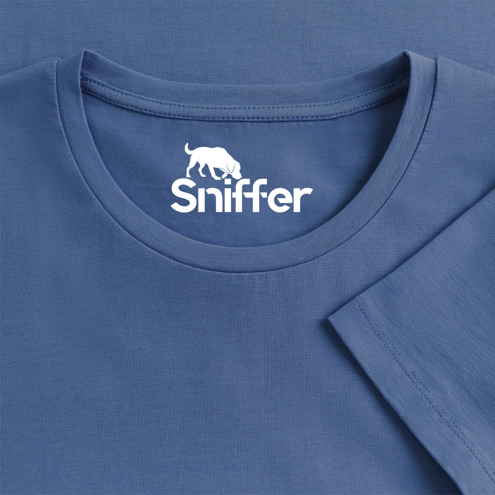 Sniffer Premium-Shirt „BORN to Track“ WOMEN edition - Taubenblau