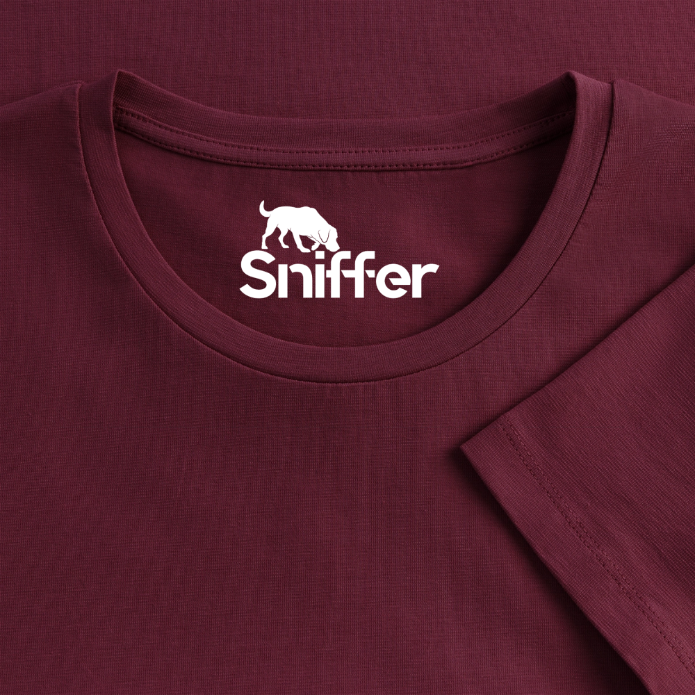 Sniffer Premium-Shirt „BORN to Track“ WOMEN edition - Burgunderrot